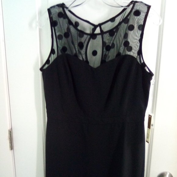 Lauren Conrad Little Black Dress - Picture 2 of 6